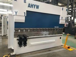 Yawei AHYW Synchro 4 Axis CNC Pressbrakes 3m