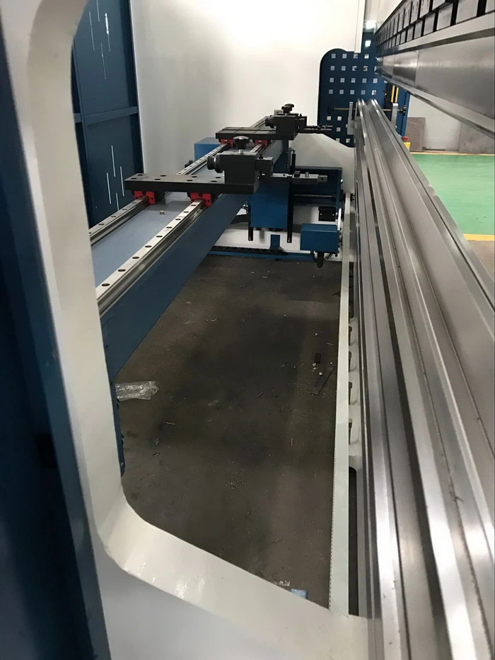 AHYW 160T4m Metal Brakes Press 3 Axis finger stops moving on dual guide