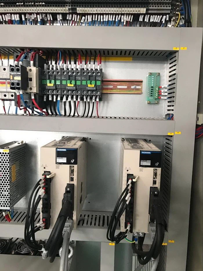 Yaskawa servo motor and drive for Yawei cnc synchro brakepress 4 axis