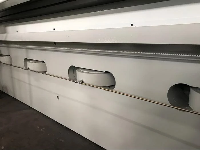 CNC Hydraulic crowing table for Yawei cnc pressbrake 400T4m