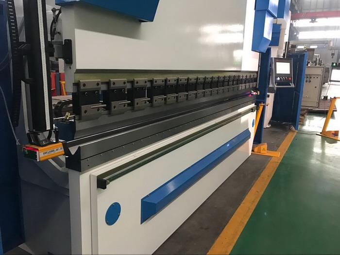 4m 6 axis cnc brake press ESA S640 DSP MCS Laser  metal bending Yawei made in china