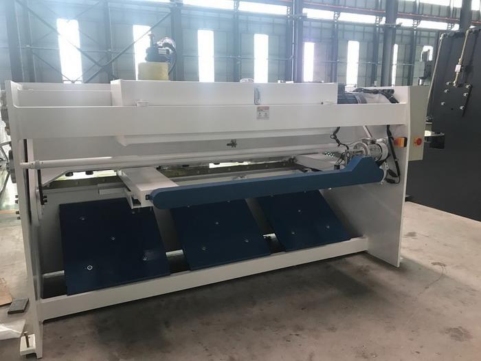 China Yawei 6mm sheet metal cutting shears 8ft factory