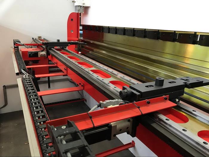 4 axis cnc press brake back gauge 400T4m AHYW China