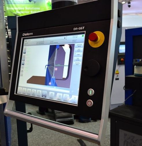 DELEM DA66T 2D 3D CNC Synchro press brake controller china supplier australia lasersafe IRIS guarding 